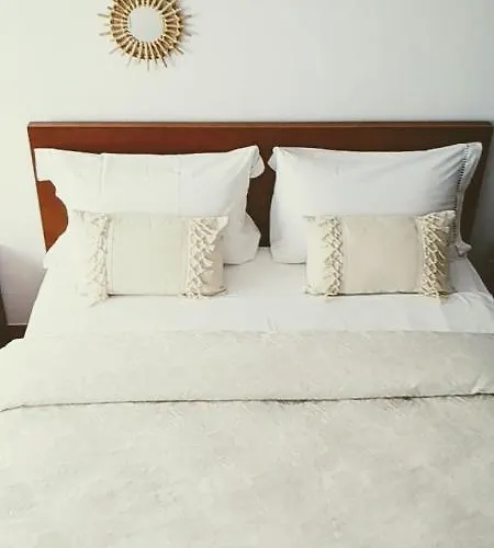 Mi Casa Su Casa